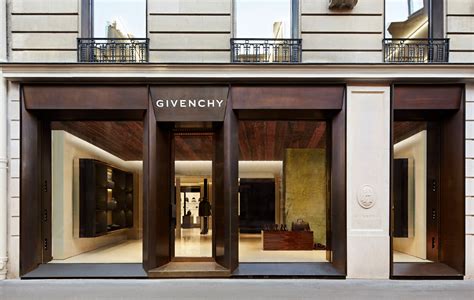 givenchy boutique in barcelona|GIVENCHY Store Locator: All Boutiques .